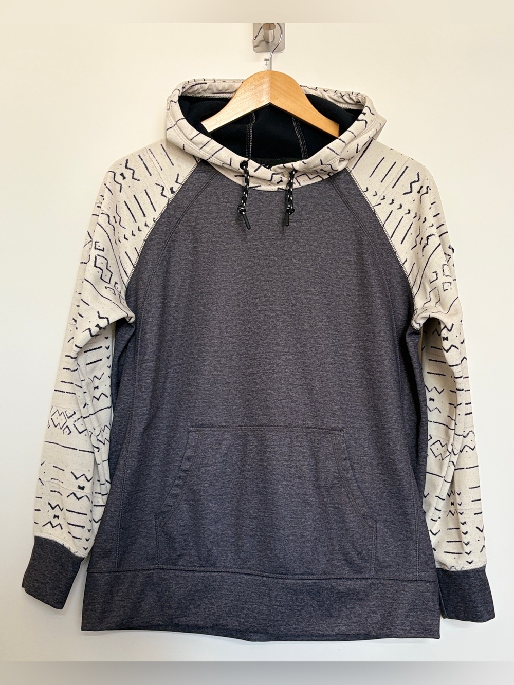 Burton Crown Bonded Pullover Hoodie Fleece Geometric Aztec Gray Cream Women’s M